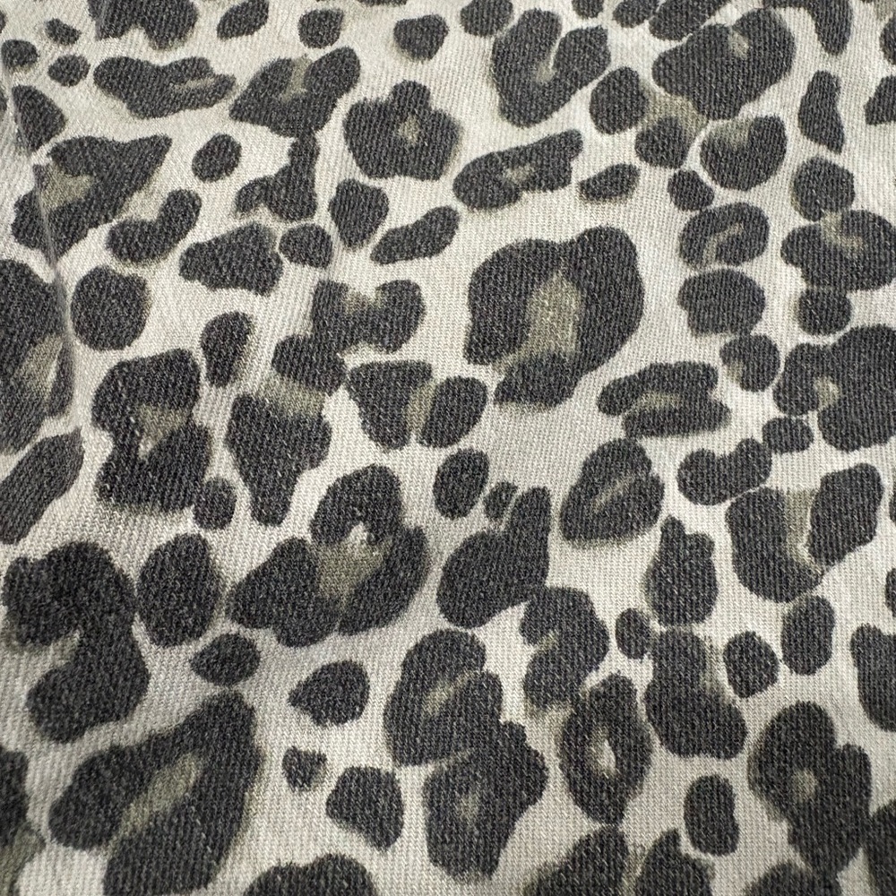 Ann Taylor. Loft. Women’s leopard print modern skinny jean. Size 30/10. - Picture 6 of 8